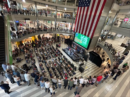 A birdseye view of the event speakers and audience.